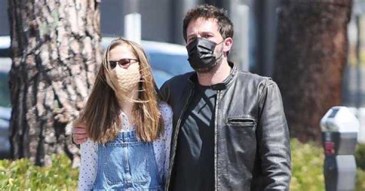 Ben Affleck's Daughter Wears Mask: A Glimpse Into Her Life