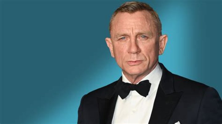 Unveiling The Charismatic Journey Of Daniel Craig