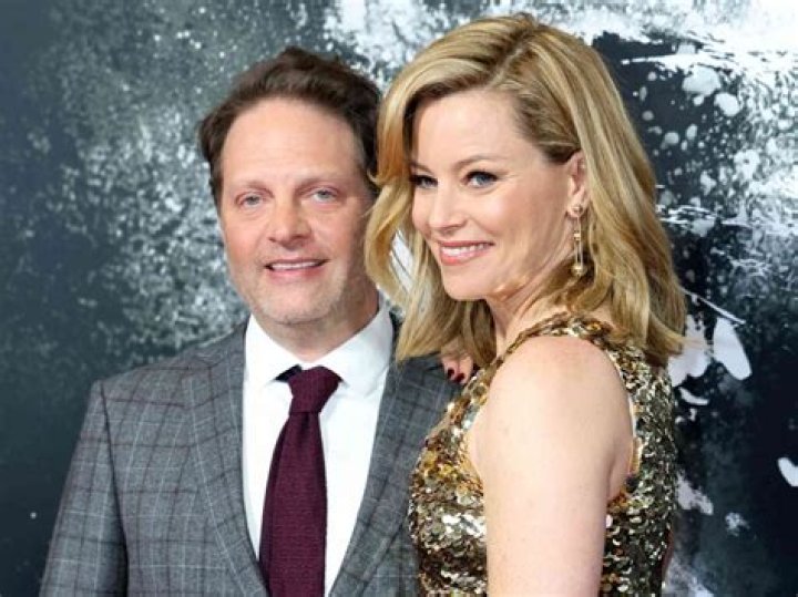 Exploring The Intriguing Elizabeth Banks Relationships