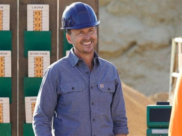 Unveiling The Age Of Phil Keoghan: A Journey Through Time