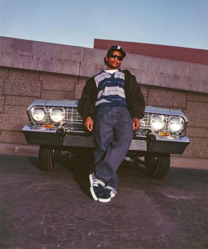 Unveiling The Height Of A Legend: How Tall Is Eazy E?