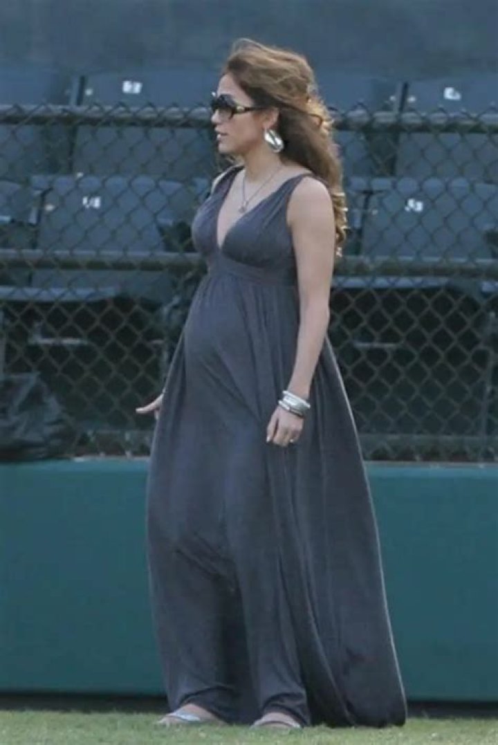 Is Jennifer Lopez Pregnant? Unraveling The Speculation