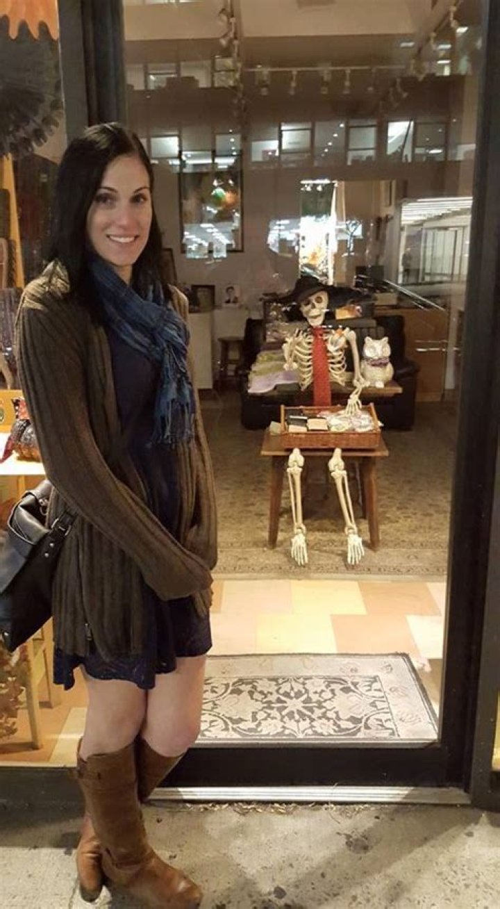 Exploring The Vibrant World Of Jenna Vulcano's Instagram