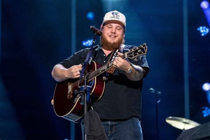 Unveiling The Mystery: Luke Combs Height And More