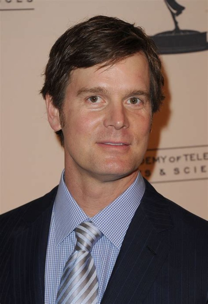 Exploring The Life And Career Of Peter Krause