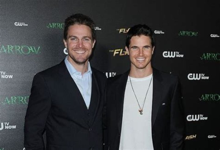 Sibling Stars: The Dynamic Duo Of Robbie Amell And Stephen Amell