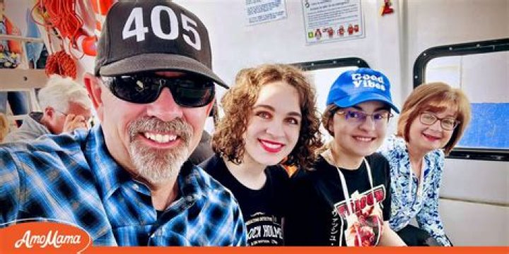 Toby Keith's Sibling: Uncovering The Truth About Tracy Covel