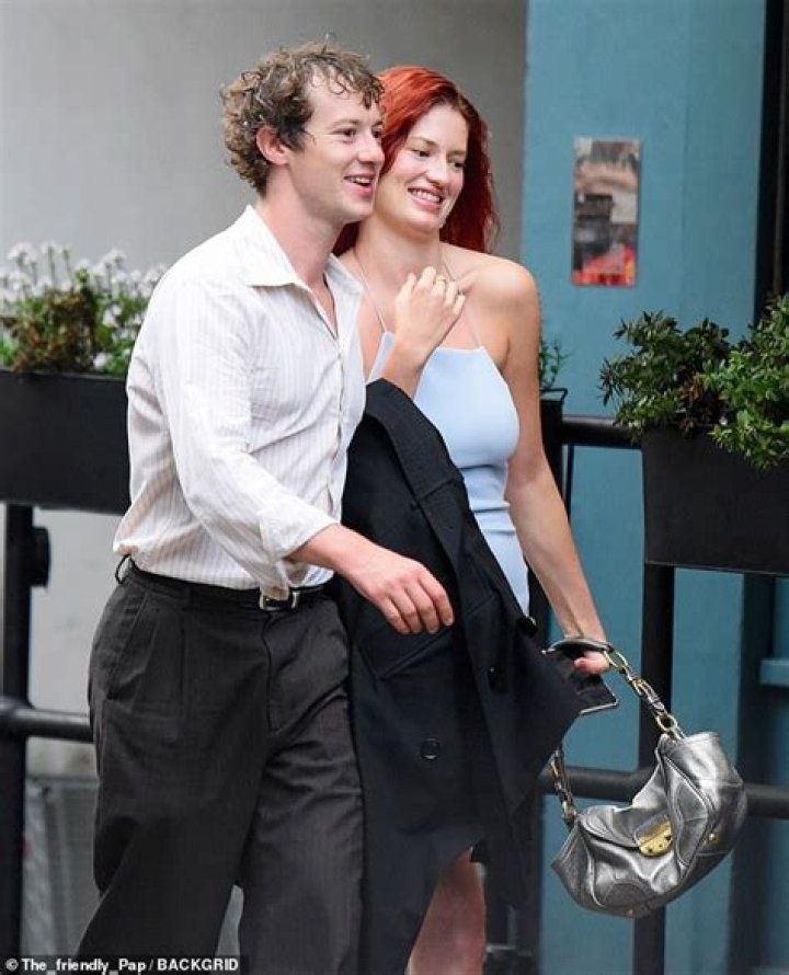 Discovering The Mystery Behind Who Is Brady Quinn's Wife